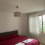 Cozy Apartment At Tirana\'S Center